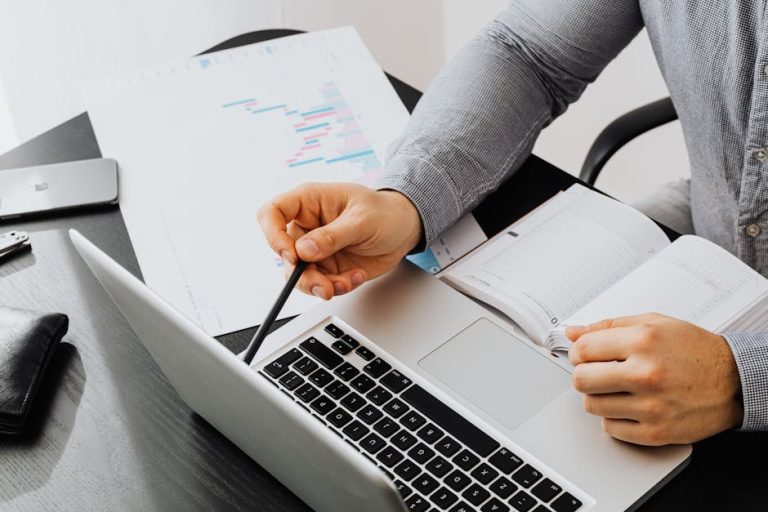 distracted person desk planning ADHD focus